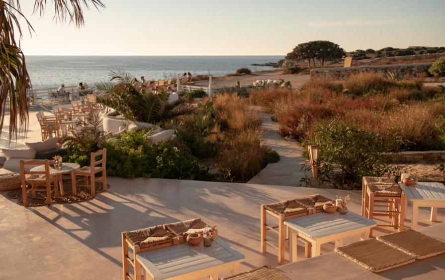 Sunset - Bars & Clubs