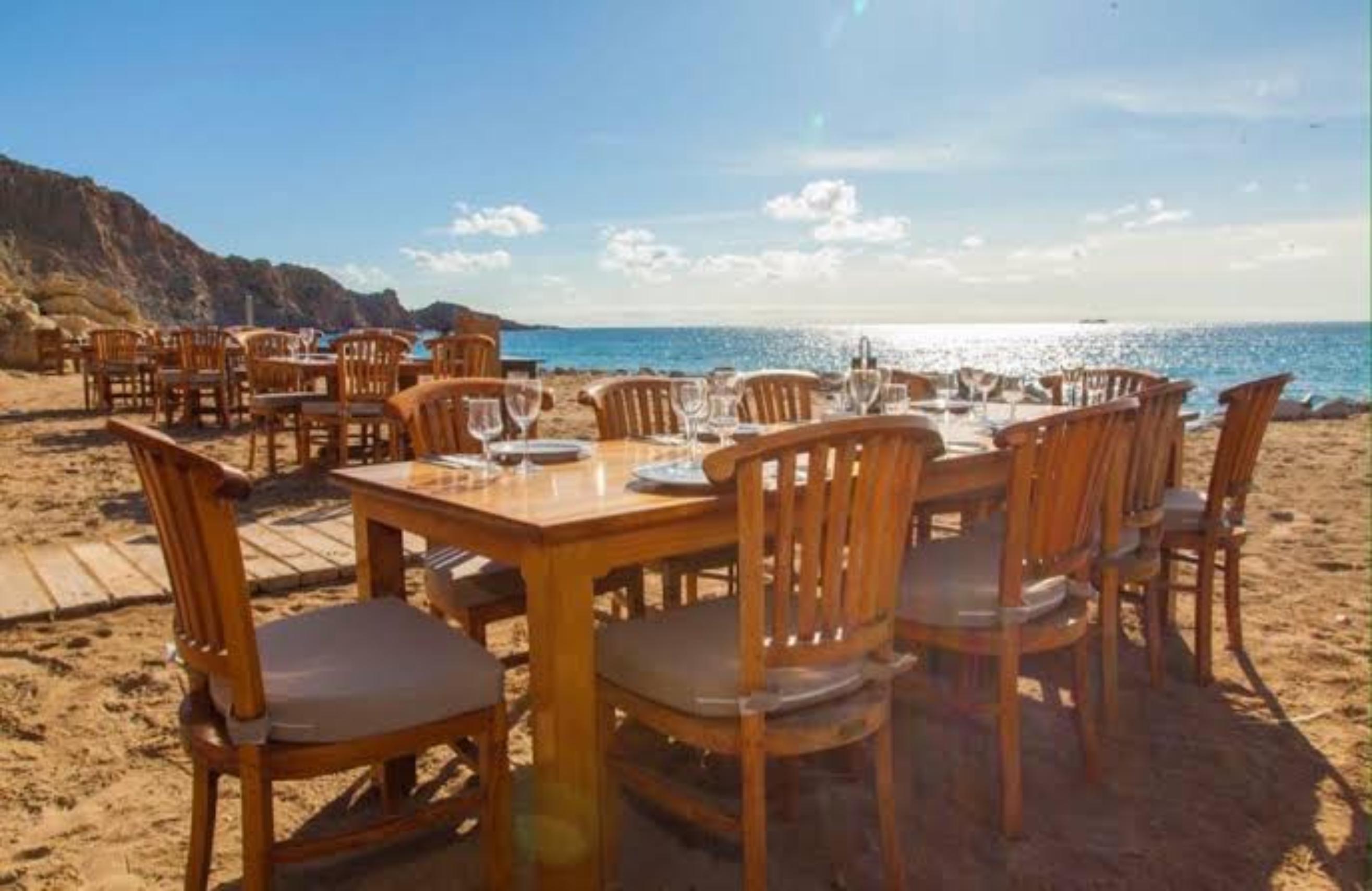 Yemanja Beach Restaurant - Lunch Spots