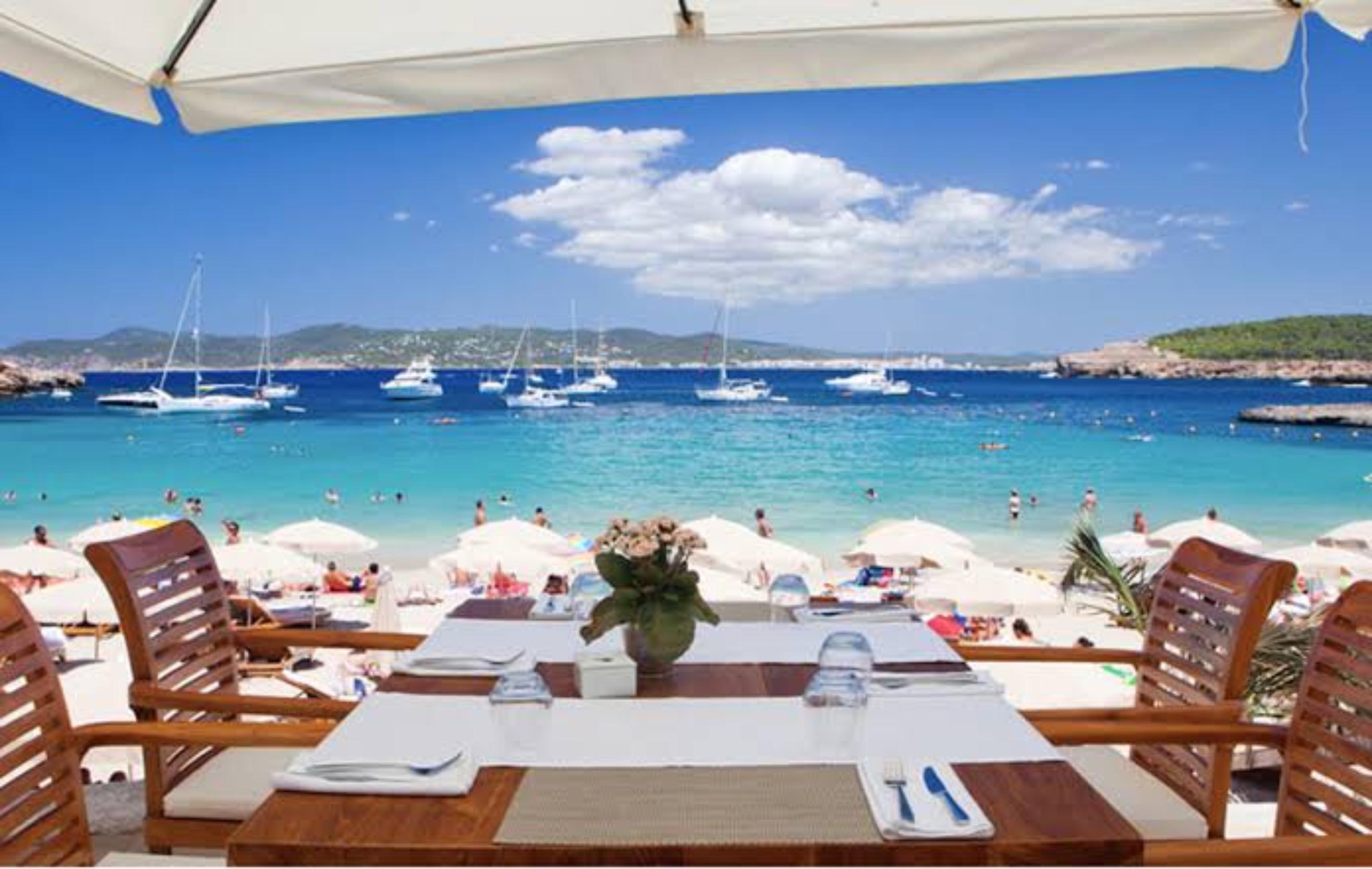 Cala Bassa beach Club - Lunch Spots