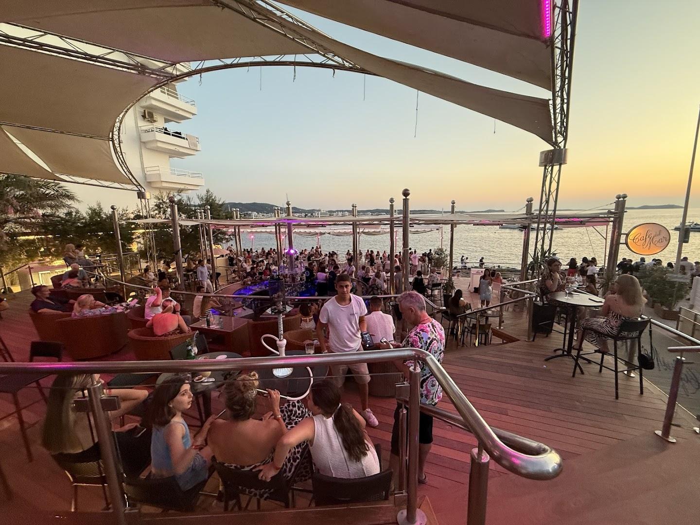 Café del Mar - Bars & Clubs