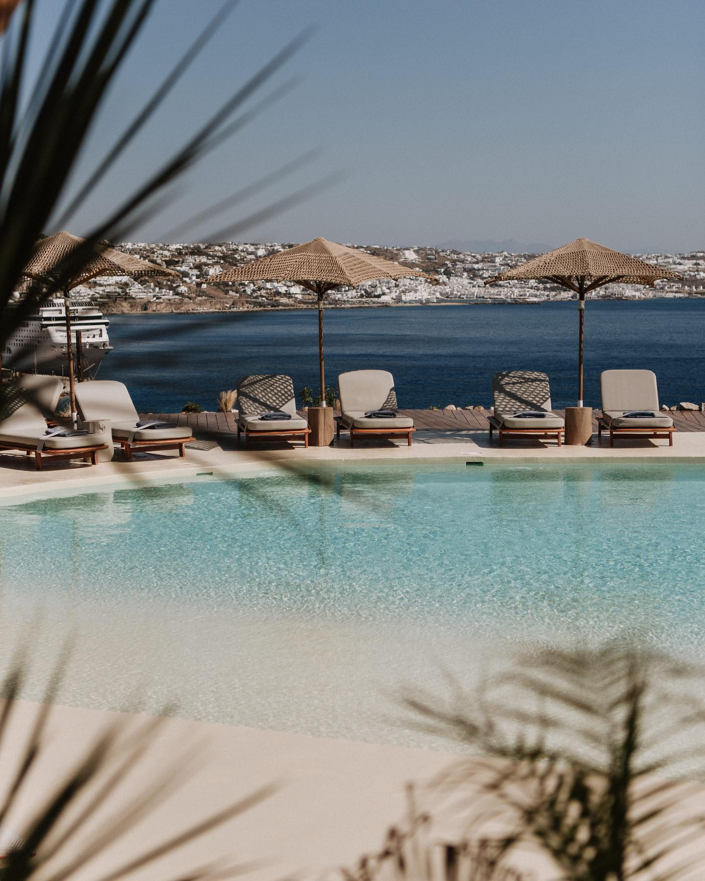 Destino Pacha Mykonos - Lunch Spots