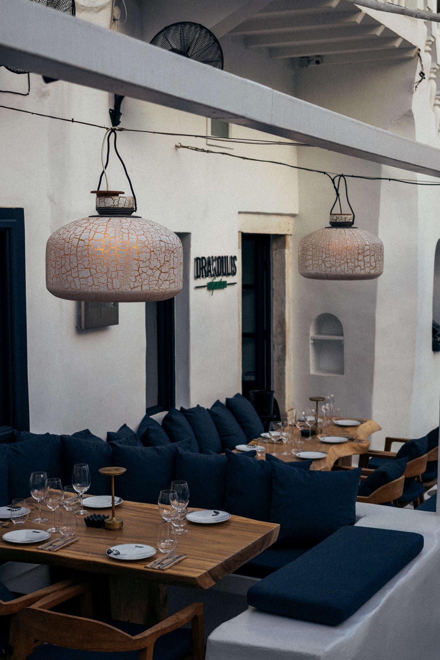 Drakoulis Dry & Raw - Dinner Venues