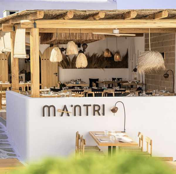 Mantri Mykonian Resto - Lunch Spots