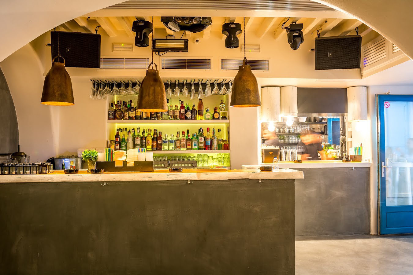 Scarpa - Bars & Clubs