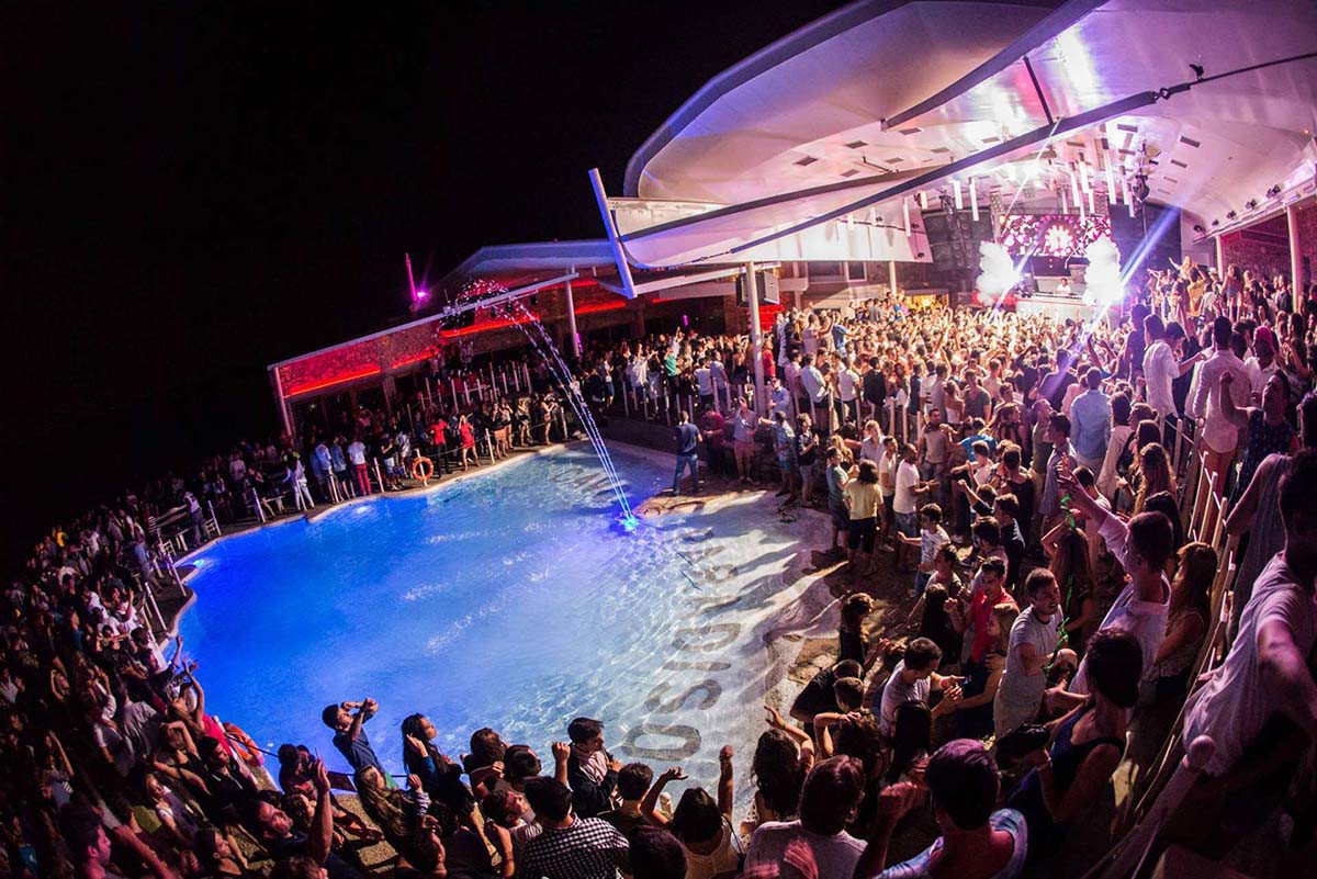 Cavo Paradiso - Bars & Clubs