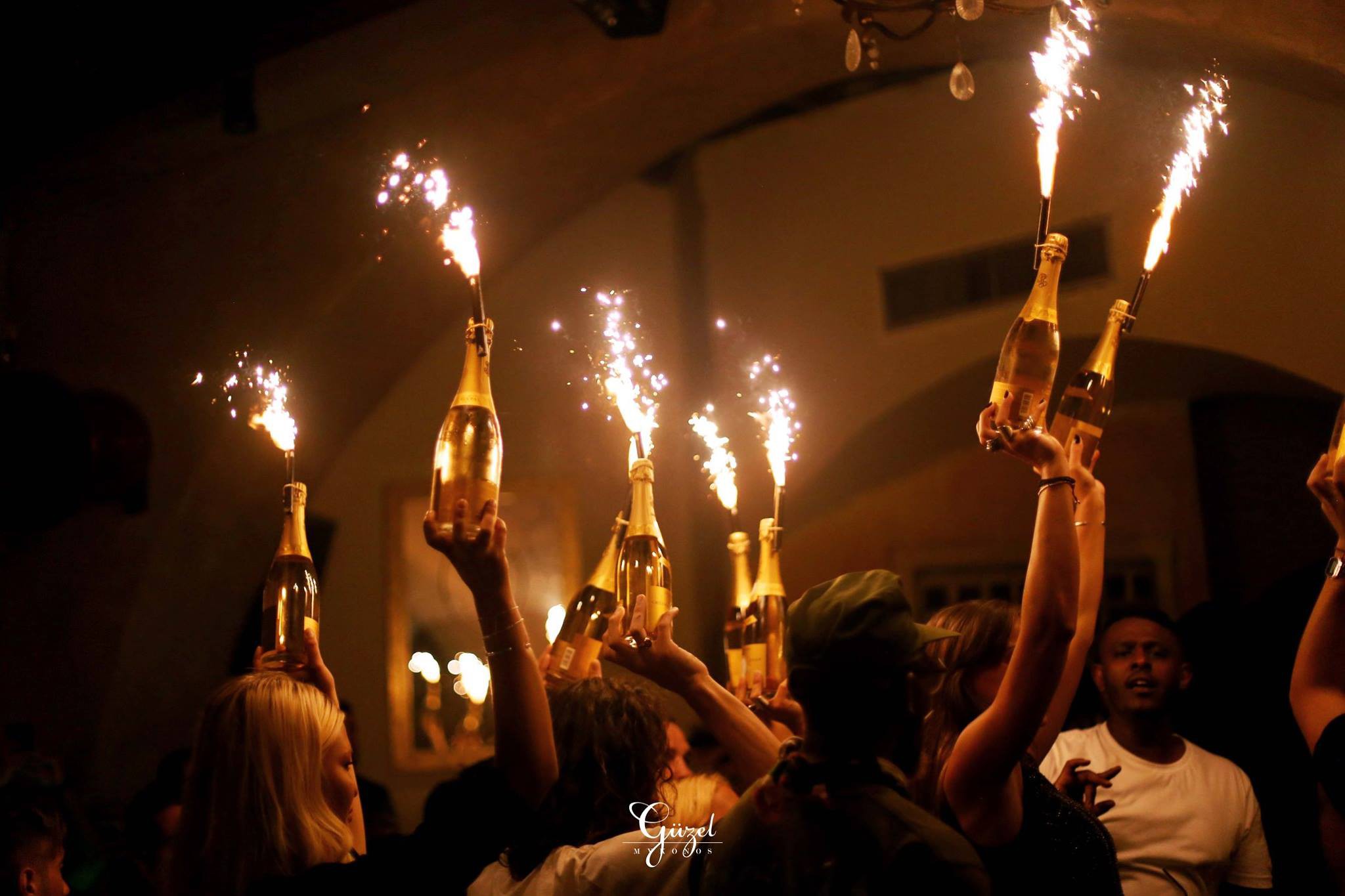 Guzel - Bars & Clubs