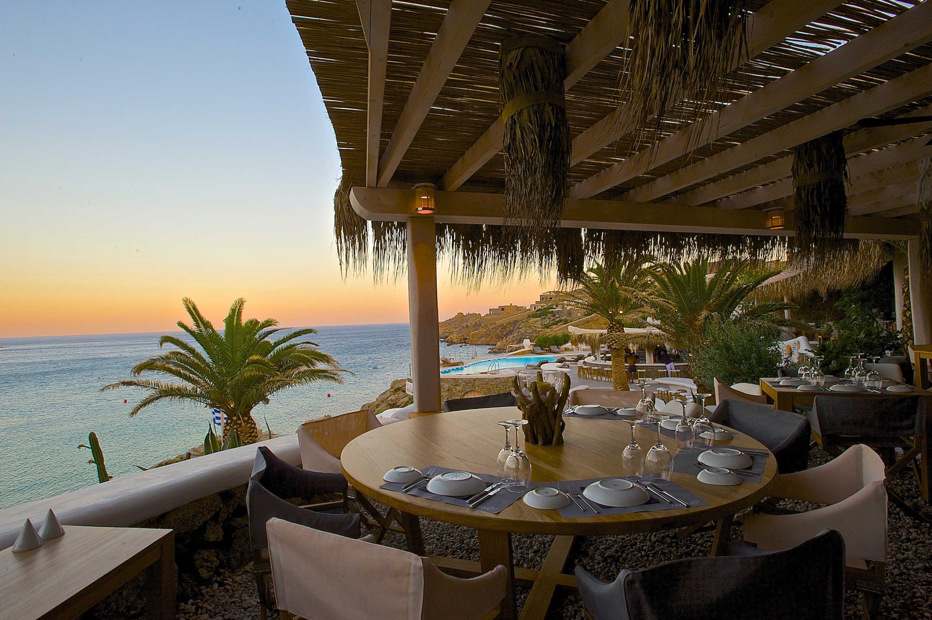 Jackie O’ Beach - Lunch Spots