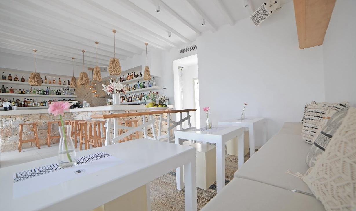 Fotis All Day Bar - photo 3