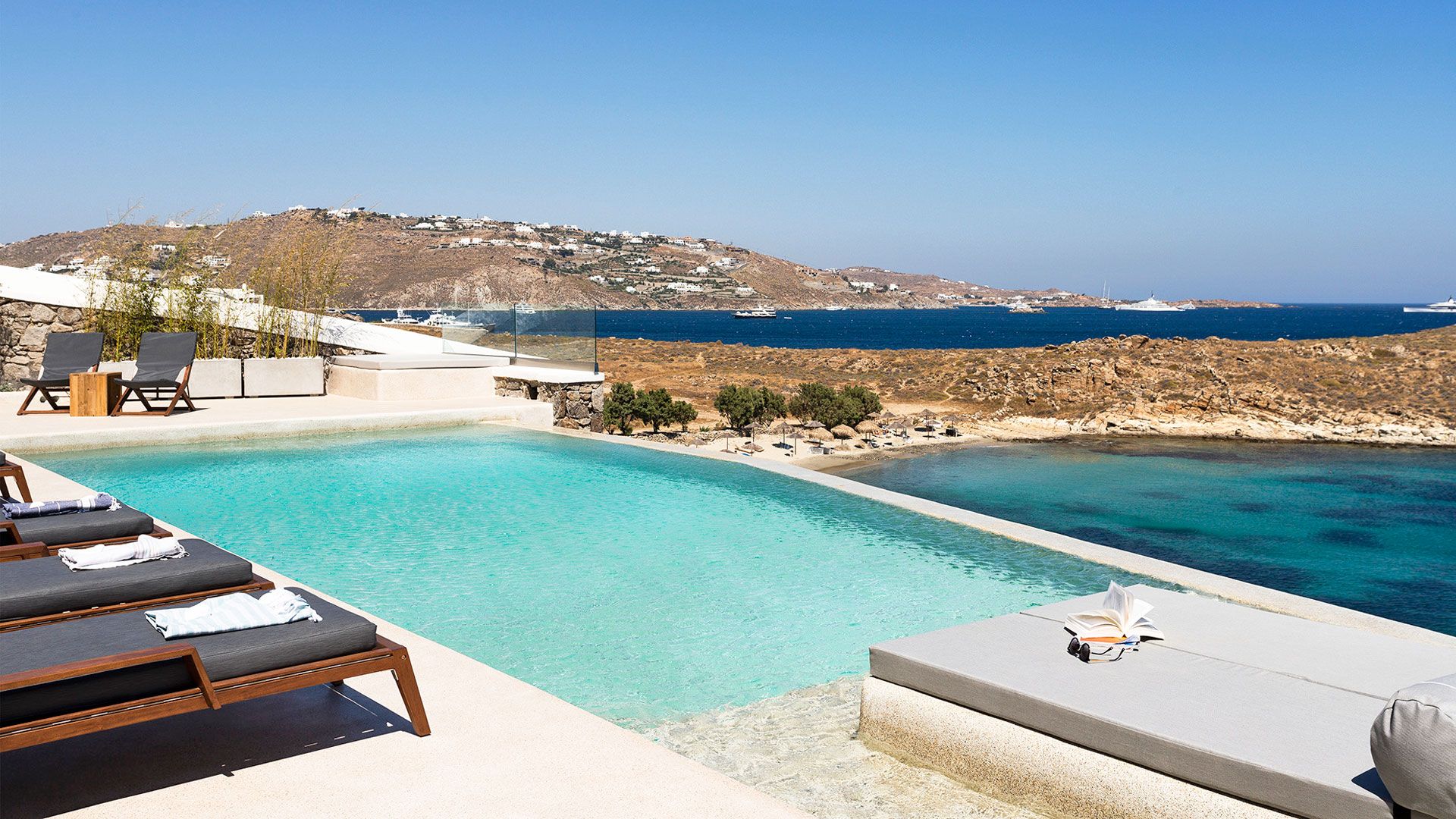 Cassandra - Glyfadi, Mykonos