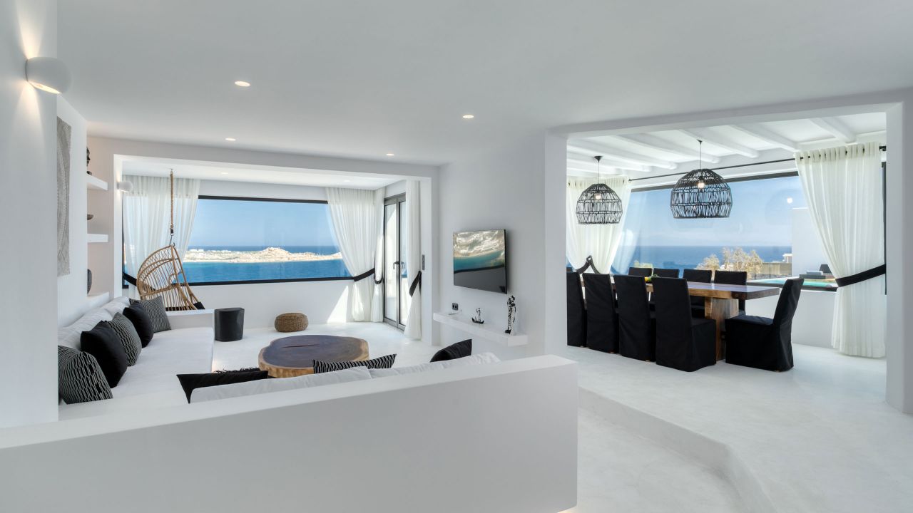 Onyx - Main House