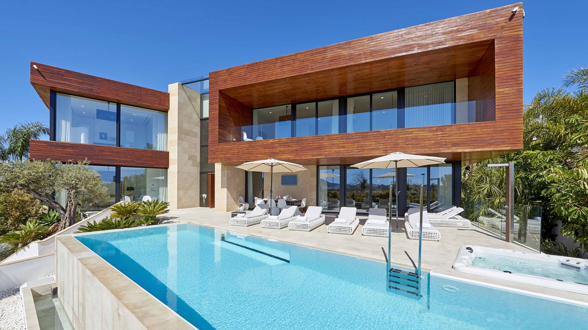Teak - Cap Martinet, Ibiza