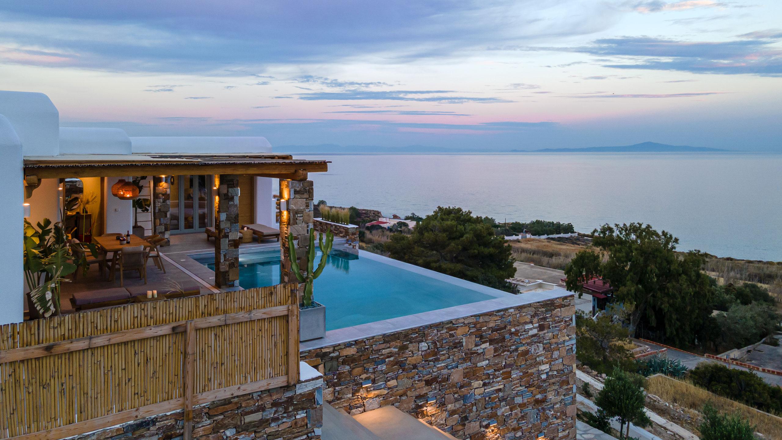 The Captain's Lookout - Megas Gialos, Syros