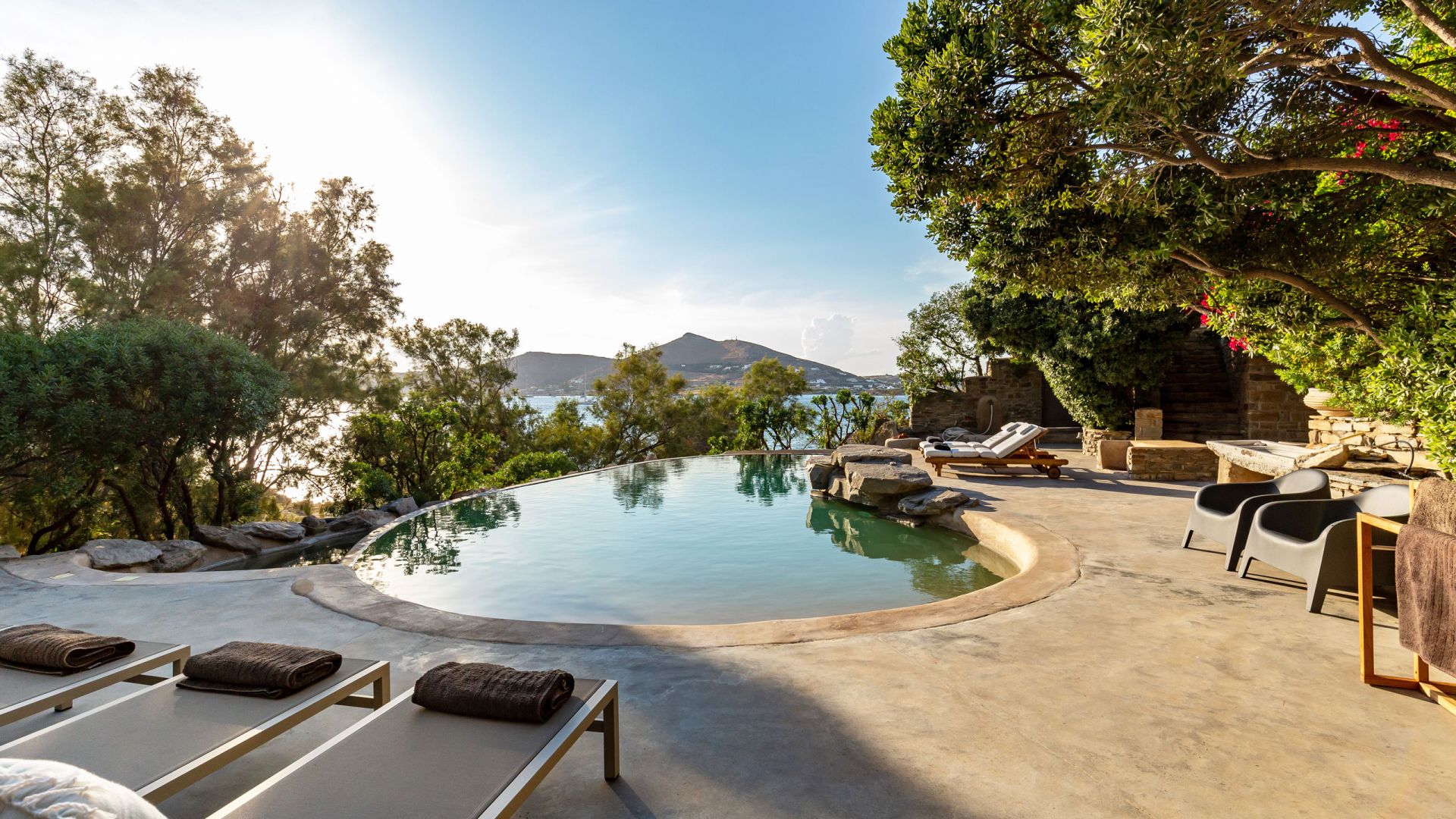 The Pepper Tree - Naoussa, Paros